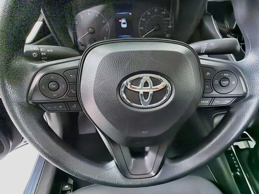 Used 2024 Toyota Corolla LE FWD image 11