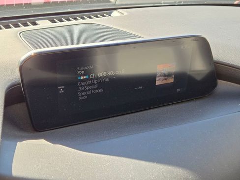 Used 2019 MAZDA MAZDA3 Sedan w/ Preferred Package image 10