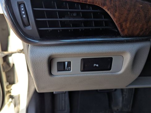 Used 2013 Cadillac ATS Luxury image 32