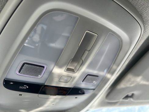 Certified 2025 Volvo XC40 B5 Plus image 38