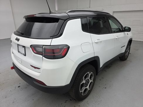 Used 2022 Jeep Compass Trailhawk w/ Trailhawk Elite Group AWD/4WD image 12