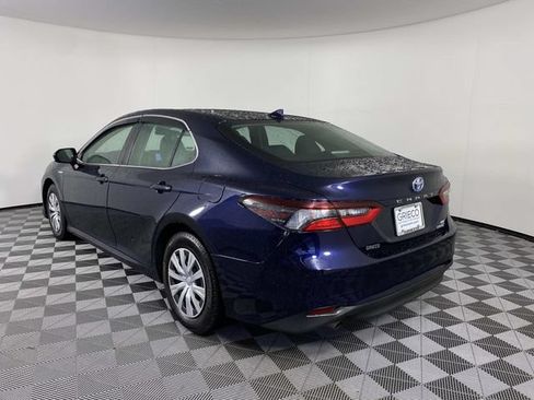 Used 2021 Toyota Camry LE FWD image 6