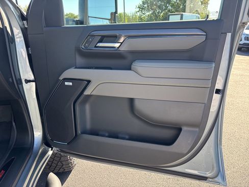 New 2025 Chevrolet Silverado 2500 ZR2 w/ Technology Package image 53