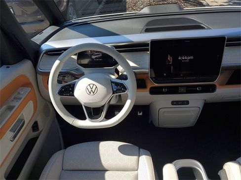 New 2025 Volkswagen ID. Buzz Pro S Plus image 16