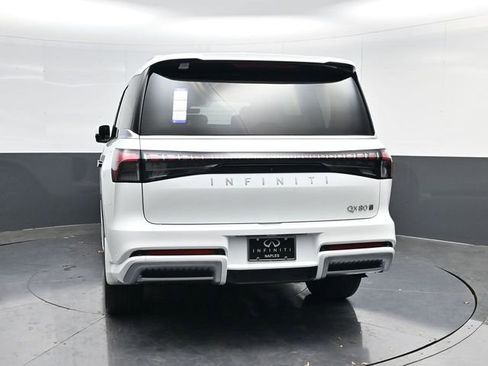 New 2026 INFINITI QX80 Luxe w/ Cargo Package image 4