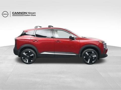 New 2026 Nissan Kicks SR FWD image 8