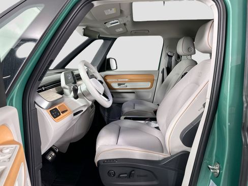 New 2025 Volkswagen ID. Buzz 1st Edition image 24