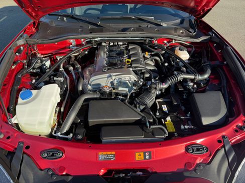 New 2025 MAZDA MX-5 Miata Club w/ Brembo/BBS Recaro Package image 18