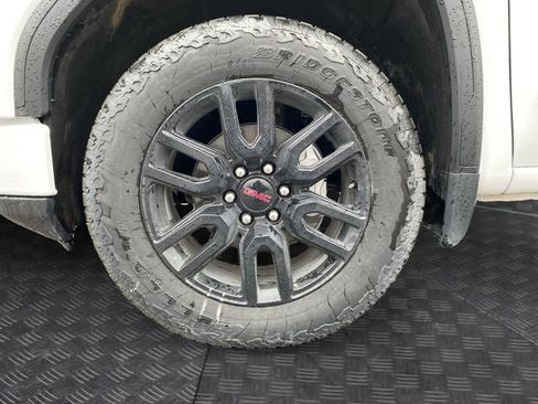 New 2024 GMC Sierra 1500 Elevation image 7