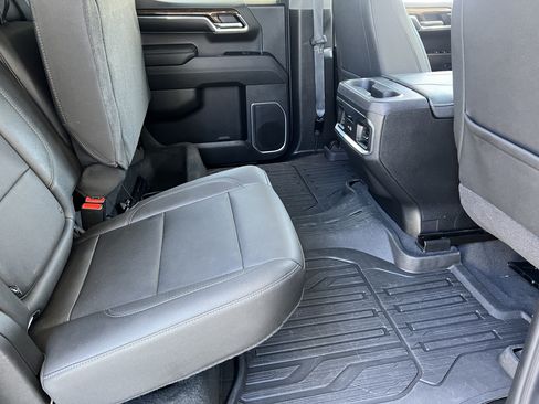Used 2024 GMC Sierra 1500 Elevation w/ Elevation Premium Package AWD/4WD image 17
