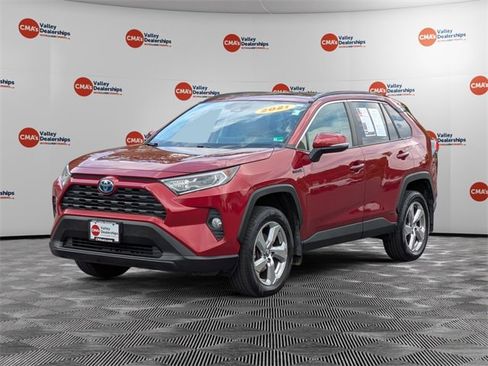 Used 2021 Toyota RAV4 XLE Premium image 1