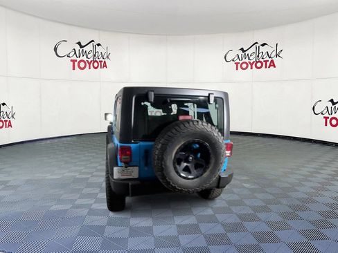 Used 2017 Jeep Wrangler Unlimited Sport w/ Connectivity Group AWD/4WD image 9