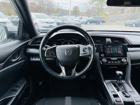 Used 2021 Honda Civic Sport image 9
