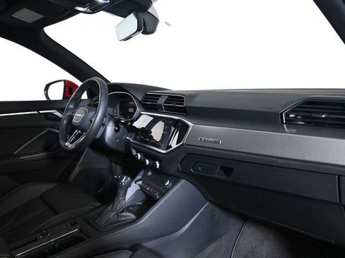 Used 2025 Audi Q3 2.0T Premium w/ Convenience Package image 15