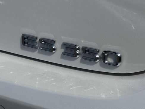 Used 2021 Lexus ES 350 w/ Accessory Package FWD image 13