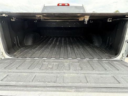 Used 2018 GMC Sierra 1500 SLT w/ SLT Premium Package RWD image 17
