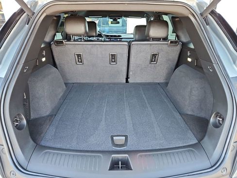 Used 2023 Cadillac XT5 Luxury image 30