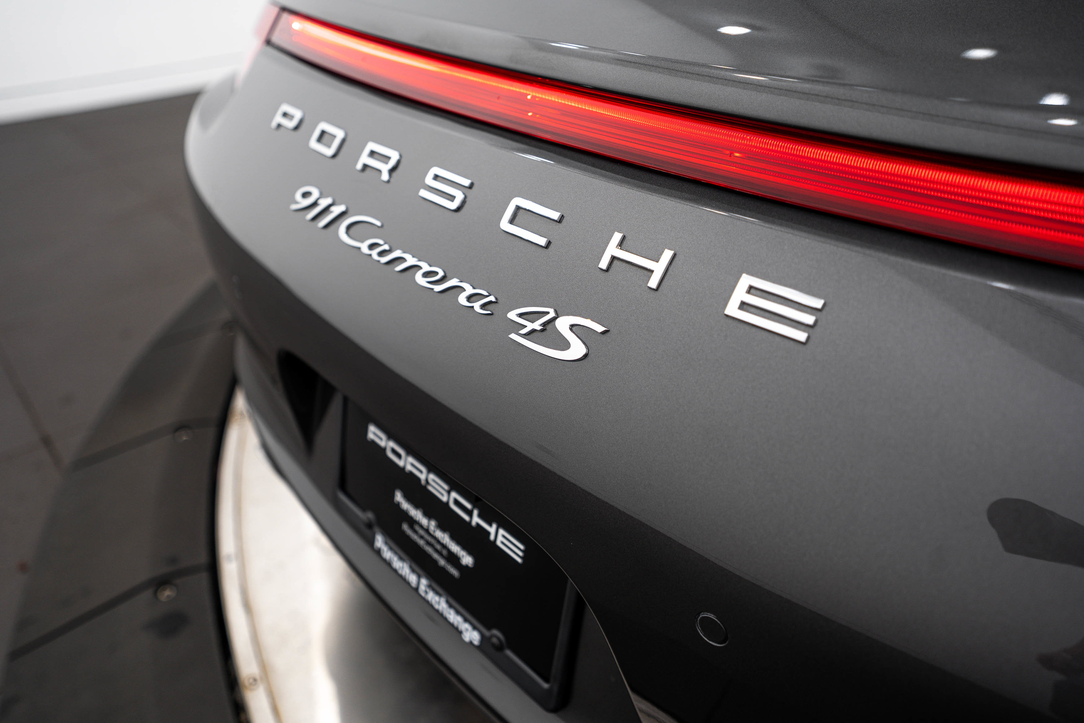 Used 2013 Porsche 911 Carrera 4S AWD/4WD image 21