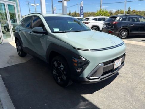 Used 2025 Hyundai Kona SEL AWD/4WD image 6