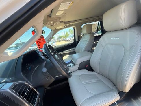 Used 2019 Ford Expedition Max Platinum AWD/4WD image 11
