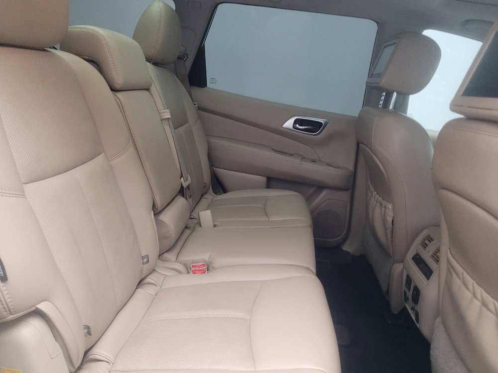Used 2018 Nissan Pathfinder Platinum FWD image 19