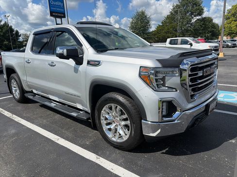 Used 2020 GMC Sierra 1500 SLT w/ SLT Premium Plus Package AWD/4WD image 2