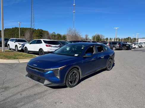 Used 2025 Kia K4 EX image 4