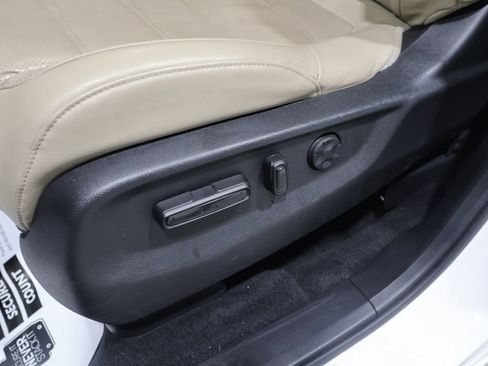 Used 2019 Honda CR-V EX-L image 12