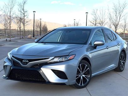 Used 2020 Toyota Camry SE w/ Blackout Package