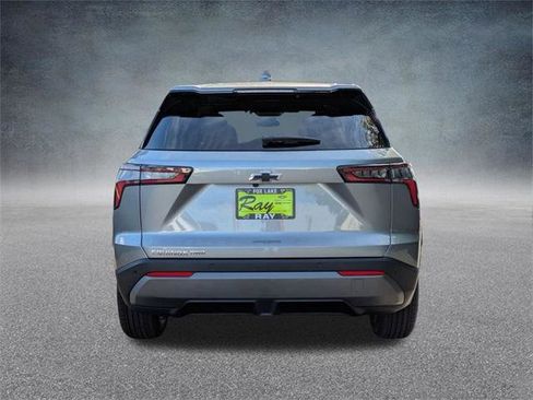 New 2026 Chevrolet Equinox LT w/ LPO, Floor Liner Package image 5