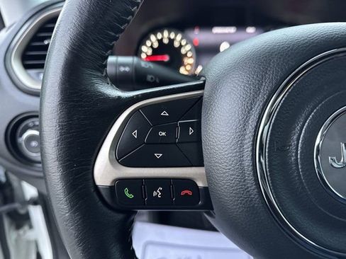 Used 2017 Jeep Renegade Trailhawk image 24