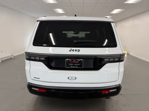 New 2026 Jeep Grand Wagoneer Limited image 7