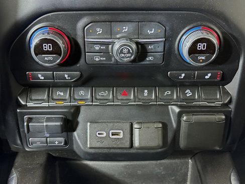 Used 2021 Chevrolet Silverado 1500 LT Trail Boss w/ Convenience Package II image 15