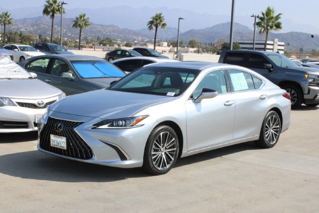 Certified 2024 Lexus ES 350 w/ Premium Package FWD image 3