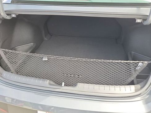 Certified 2025 Hyundai Elantra SEL FWD image 22