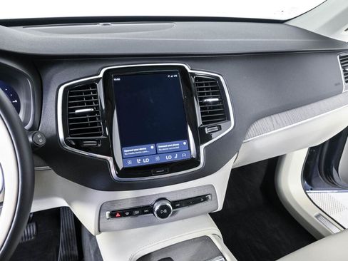 Certified 2025 Volvo XC90 T8 Plus w/ Protection Package Premier AWD/4WD image 12