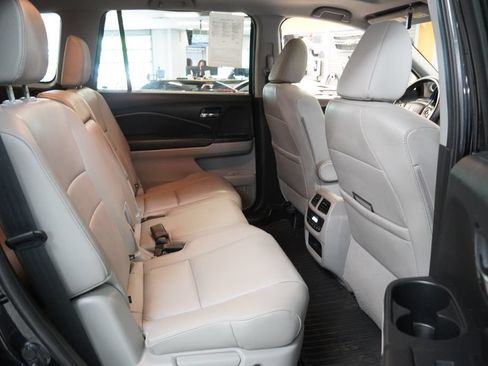Used 2018 Honda Pilot EX-L image 32