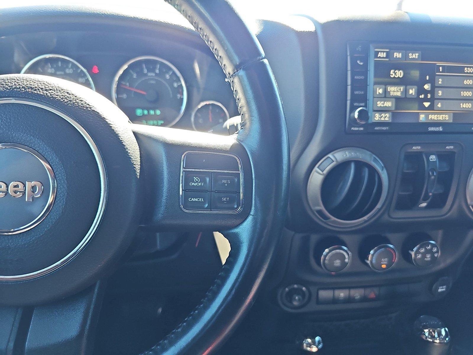 Used 2015 Jeep Wrangler Unlimited Sport AWD/4WD image 15