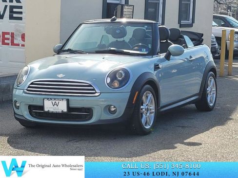 Used 2011 MINI Cooper Convertible image 3