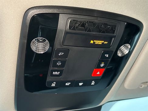 New 2026 Kia Carnival EX image 31