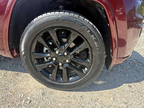 Used 2020 Jeep Grand Cherokee Altitude image 37