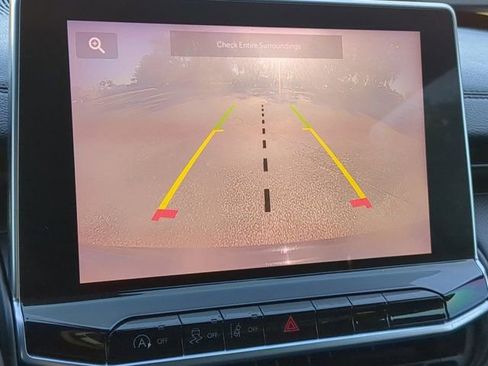 Used 2024 Jeep Compass Latitude image 19