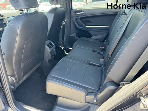 Used 2020 Volkswagen Tiguan SE R-Line FWD image 13