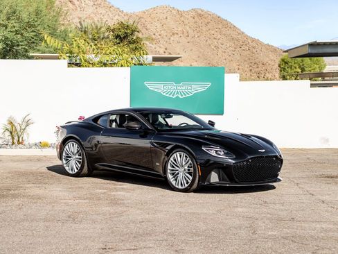 Used 2022 Aston Martin DBS Superleggera RWD image 1