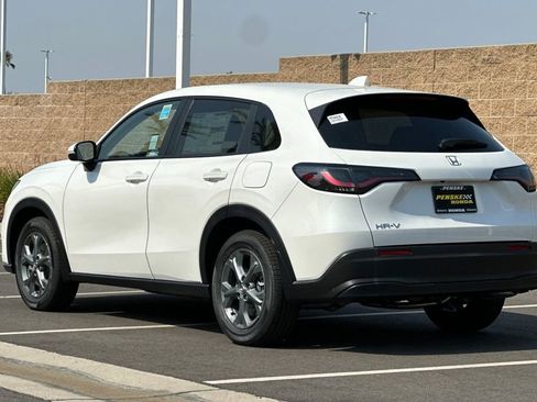 New 2026 Honda HR-V LX image 6