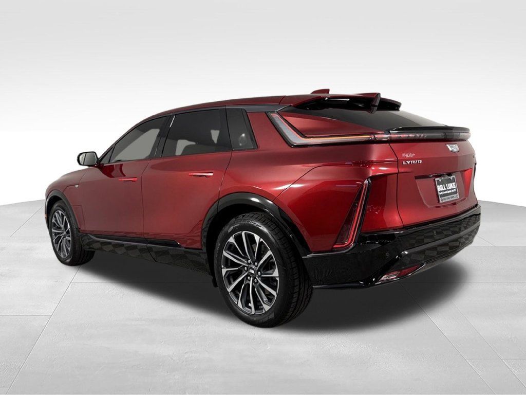 Used 2024 Cadillac Lyriq Sport RWD image 9
