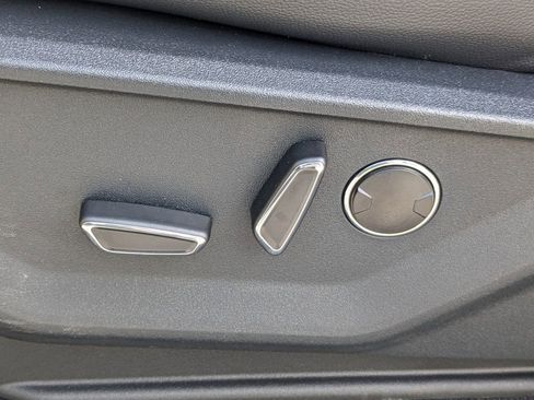 New 2025 Ford F150 Lariat w/ Equipment Group 502A High image 16