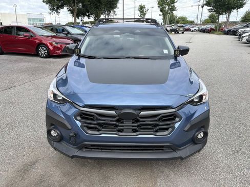 Used 2024 Subaru Crosstrek 2.0i Premium AWD/4WD image 2