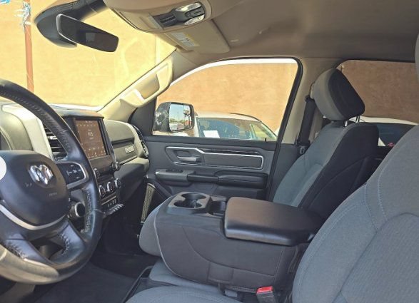 Used 2020 RAM 1500 Big Horn AWD/4WD image 36