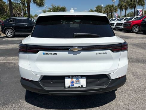 Used 2026 Chevrolet Equinox EV LT FWD image 6